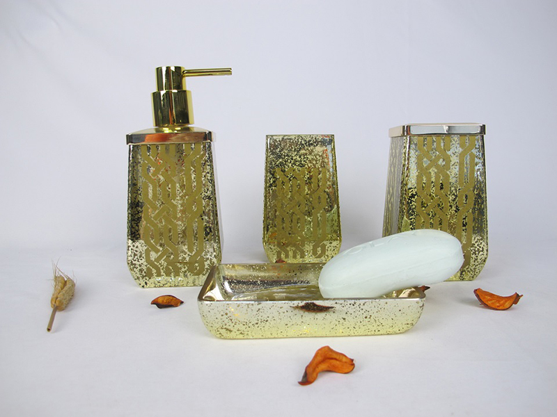 GLBR-170005   玻璃金色電鍍貼花衛浴組